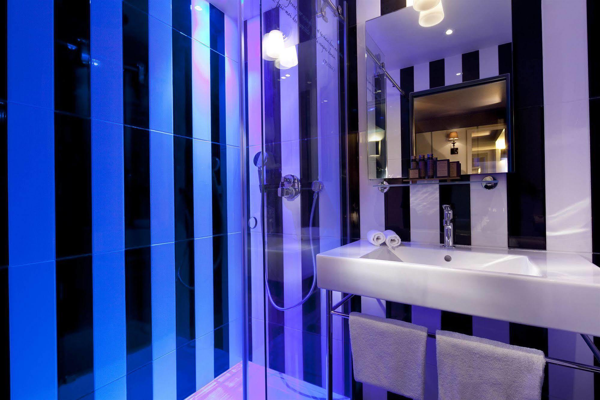 Les Plumes Hotel Paris Phòng bức ảnh